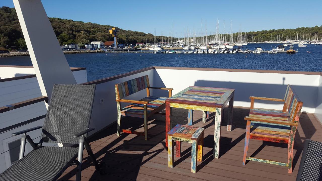 House Boat - Floating House Sofia Hotel PUY Exterior foto